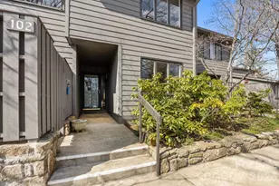 102 Crowfields Dr, Asheville, NC 28803 - Photo 2