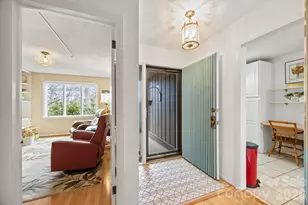 102 Crowfields Dr, Asheville, NC 28803 - Photo 8