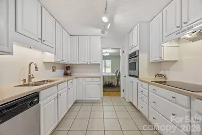 102 Crowfields Drive, Asheville, NC 28803 - Photo 14