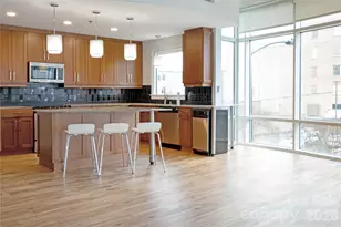 505 E 6th St, Charlotte, NC 28202 - Photo 10