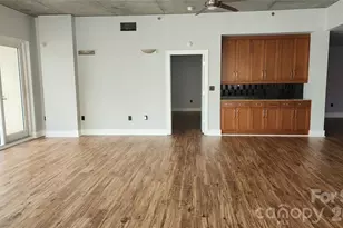 505 E 6th St, Charlotte, NC 28202 - Photo 4