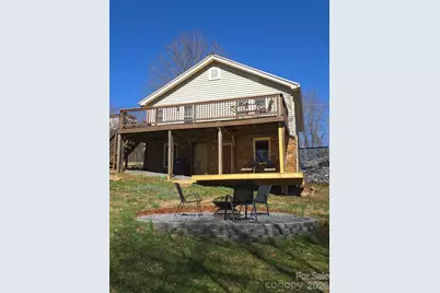 100 Perry Street, Marion, NC 28752 - Photo 6