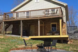 100 Perry St, Marion, NC 28752 - Photo 6