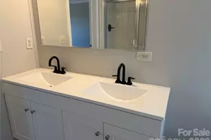 190 Noahs World Ln, Union Mills, NC 28167 - Photo 14