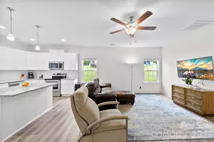 104 E Louisiana Ave, Bessemer City, NC 28016 - Photo 4