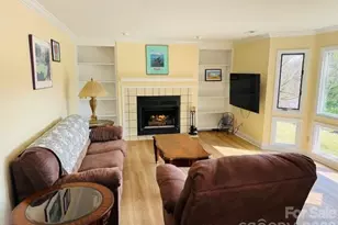 121 Burning Tree Ln, Flat Rock, NC 28731 - Photo 12