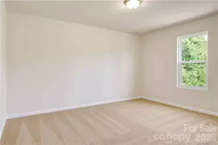 6736 Jerimoth Pl, Charlotte, NC 28215 - Photo 12