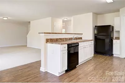 6736 Jerimoth Place, Charlotte, NC 28215 - Photo 4