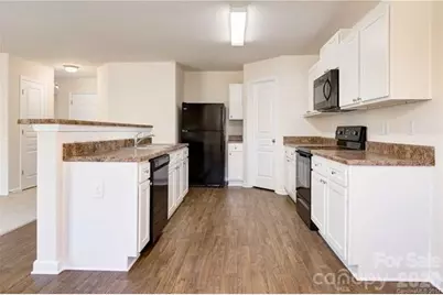 6736 Jerimoth Place, Charlotte, NC 28215 - Photo 6