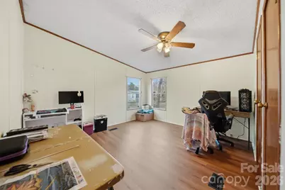 109 10th Street NE, Hildebran, NC 28637 - Photo 12