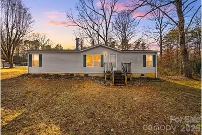 109 10th Street NE, Hildebran, NC 28637 - Photo 1