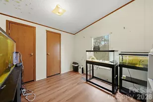 109 10th St NE, Hildebran, NC 28637 - Photo 10