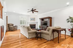 61 Blythe Commons Ct, Hendersonville, NC 28791 - Photo 8