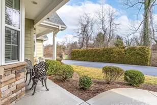 61 Blythe Commons Ct, Hendersonville, NC 28791 - Photo 6