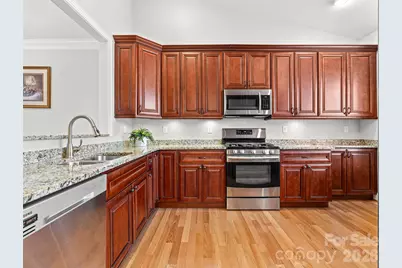 61 Blythe Commons Court, Hendersonville, NC 28791 - Photo 18