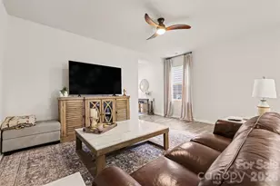 1709 Otter Perch Ln, Fort Mill, SC 29715 - Photo 6