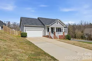 835 Holdcroft Ln, Rock Hill, SC 29730 - Photo 2