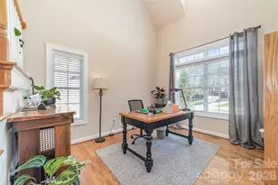 3308 Grandeur Rd, Charlotte, NC 28269 - Photo 4