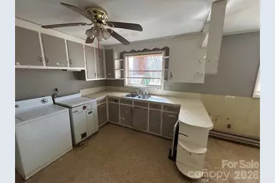 918 Emmanuel Church Road, Conover, NC 28613 - Photo 2