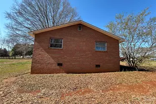 918 Emmanuel Church Rd, Conover, NC 28613 - Photo 16