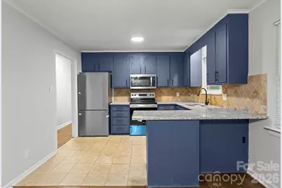 5300 Hickory Lane, Charlotte, NC 28216 - Photo 8