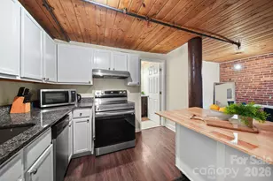 201 S Hoskins Rd, Charlotte, NC 28208 - Photo 4
