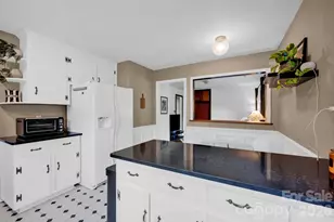 1227 Barkley Rd, Charlotte, NC 28209 - Photo 10