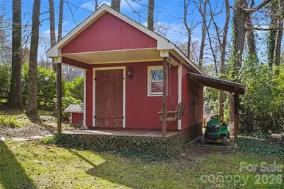 470 Livingston Drive, Charlotte, NC 28211 - Photo 36