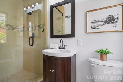 470 Livingston Drive, Charlotte, NC 28211 - Photo 26