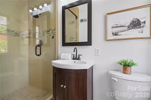 470 Livingston Dr, Charlotte, NC 28211 - Photo 26