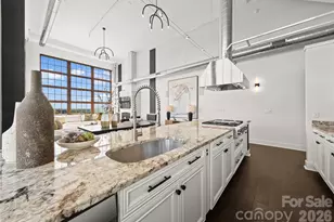 715 N Graham St, Charlotte, NC 28202 - Photo 14