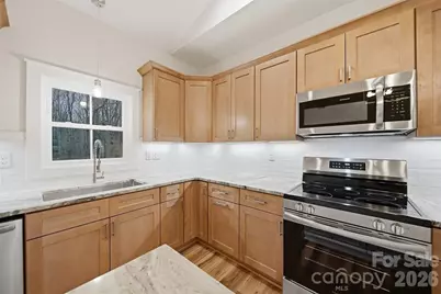 326 E Pine Street, Maiden, NC 28650 - Photo 18