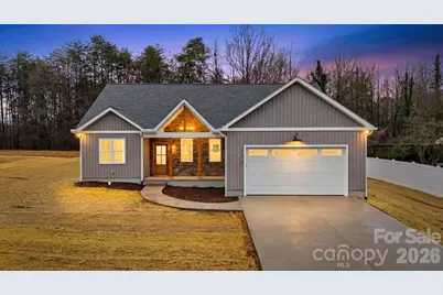 326 E Pine Street, Maiden, NC 28650 - Photo 1