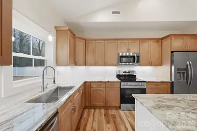 326 E Pine Street, Maiden, NC 28650 - Photo 16