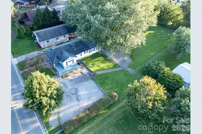 95 Elysinia Avenue, Waynesville, NC 28786 - Photo 4