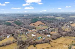 827 Old Henrietta Rd, Forest City, NC 28043 - Photo 20