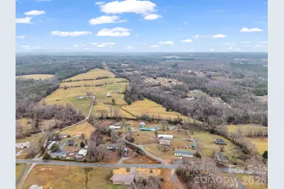827 Old Henrietta Road, Forest City, NC 28139 - Photo 14