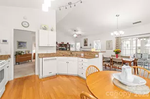 6016 Creekview Ct, Harrisburg, NC 28075 - Photo 10