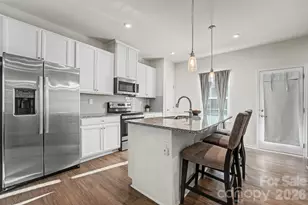 2105 Autumn Olive Ln, Matthews, NC 28104 - Photo 6