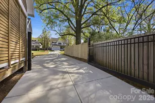2711 Clemson Ave, Charlotte, NC 28205 - Photo 40