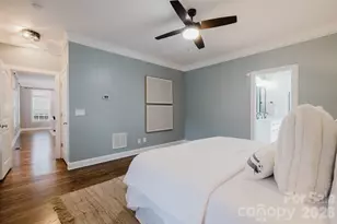 2711 Clemson Ave, Charlotte, NC 28205 - Photo 16