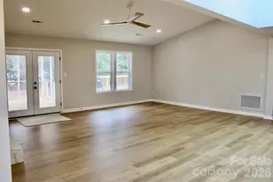 7159 Moss Point Dr, Charlotte, NC 28277 - Photo 8