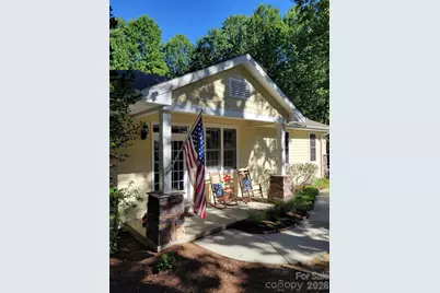 113 Chancery Court, Flat Rock, NC 28731 - Photo 2