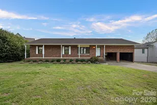 18726 Bluff Point Rd, Cornelius, NC 28031 - Photo 6