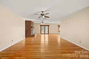 18726 Bluff Point Rd, Cornelius, NC 28031 - Photo 8