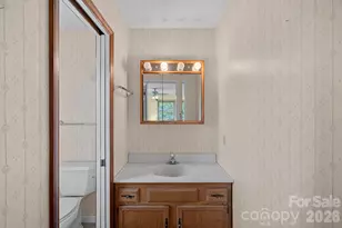 18726 Bluff Point Rd, Cornelius, NC 28031 - Photo 16