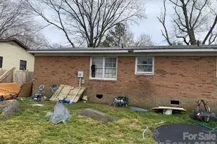 709 Woodcock Dr, Hendersonville, NC 28792 - Photo 6