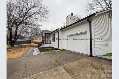 5819 Woodrock Court, Charlotte, NC 28214 - Photo 2
