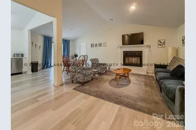 5819 Woodrock Court, Charlotte, NC 28214 - Photo 8