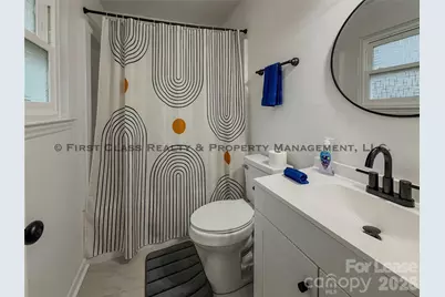 5819 Woodrock Court, Charlotte, NC 28214 - Photo 4